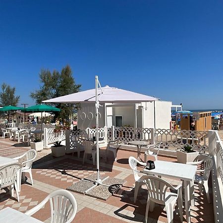 Hotel Bartolini ベラーリア・イジェア・マリーナ エクステリア 写真