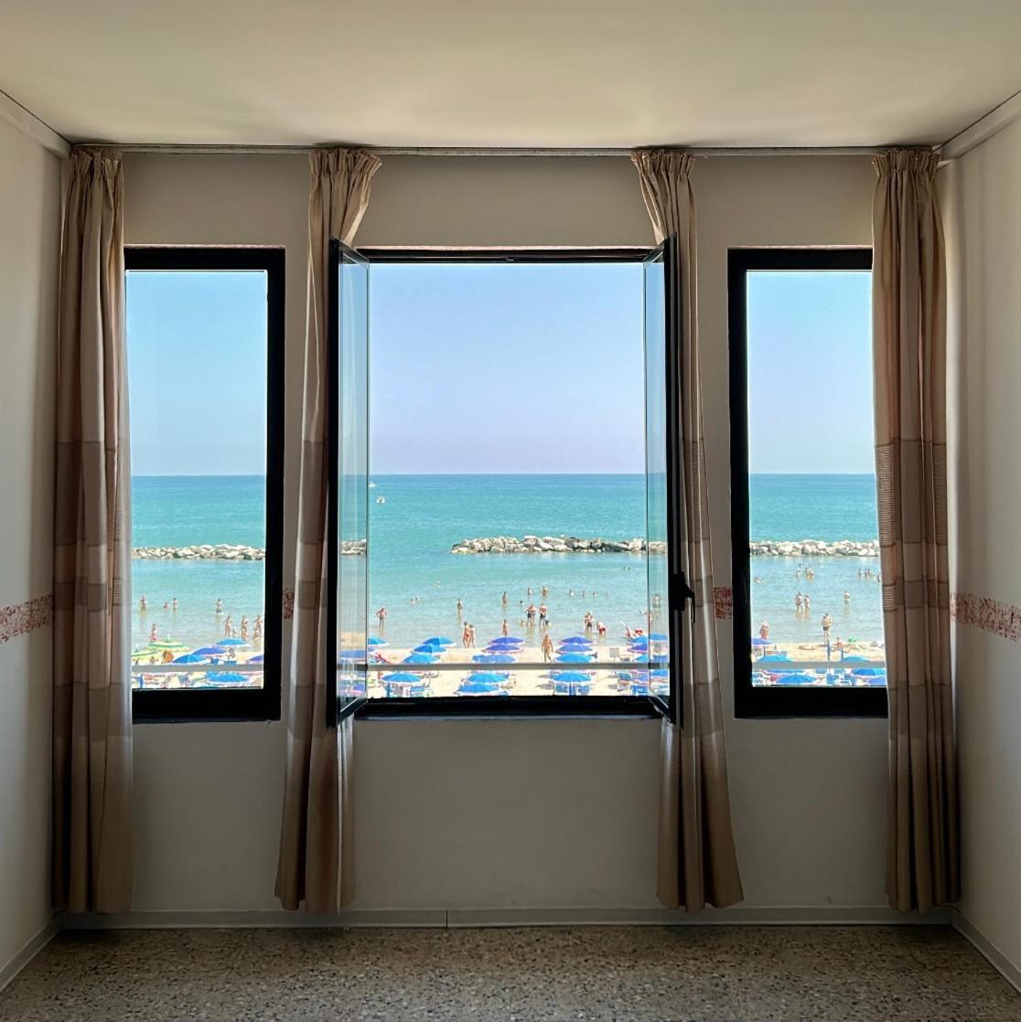 Hotel Bartolini ベラーリア・イジェア・マリーナ エクステリア 写真